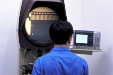 精密量測投影機